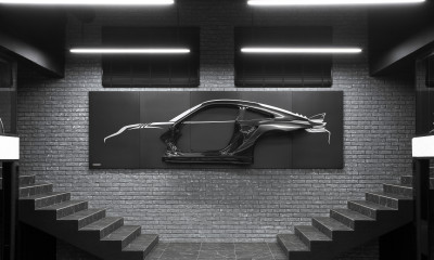  Porsche 992 Stinger GTR Carbon Edition WALL ARTWORK из карбона и титана